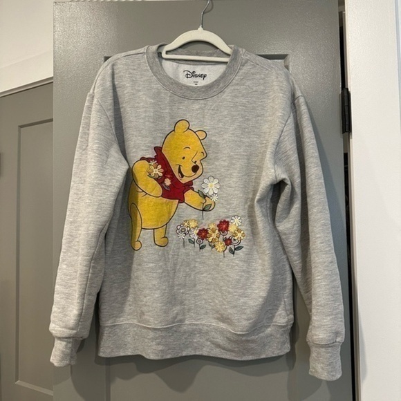 Disney Winnie the Pooh Gray Sweatshirt